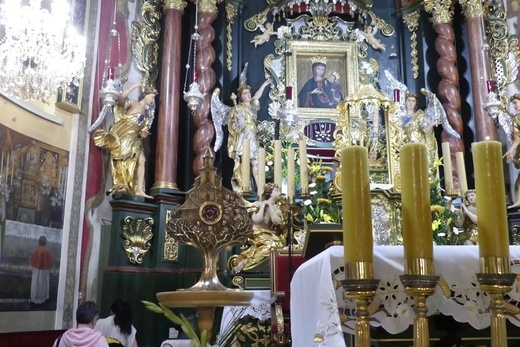 Zakończenie peregrynacji relikwii bł. rodziny Ulmów w Rychwałdzie