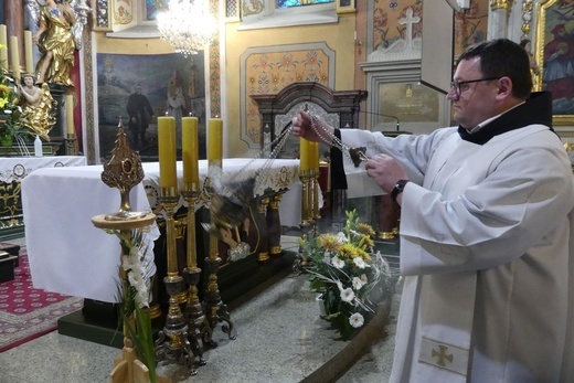 Zakończenie peregrynacji relikwii bł. rodziny Ulmów w Rychwałdzie