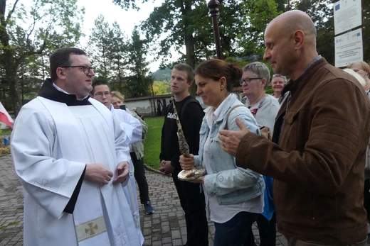 Zakończenie peregrynacji relikwii bł. rodziny Ulmów w Rychwałdzie
