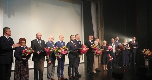 Osoby zasłużone dla radomskiego muzeum otrzymały okolicznościowe medale.