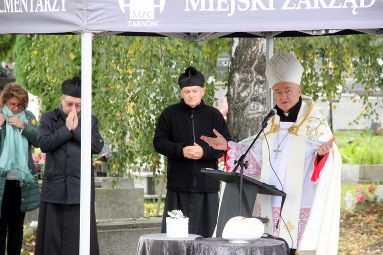 Tarnów-Mościce. Pochówek dzieci utraconych