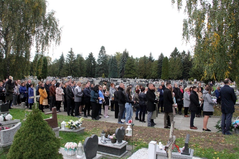 Tarnów-Mościce. Pochówek dzieci utraconych