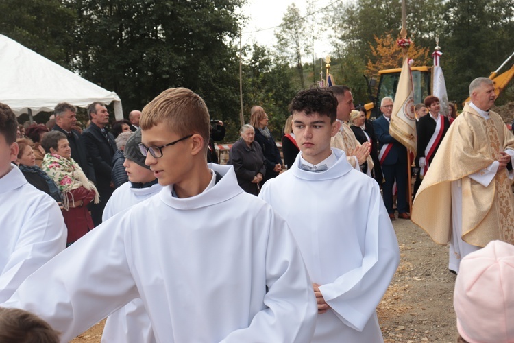 Chojnik. Uroczystość wmurowania kamienia węgielnego