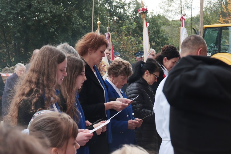 Chojnik. Uroczystość wmurowania kamienia węgielnego