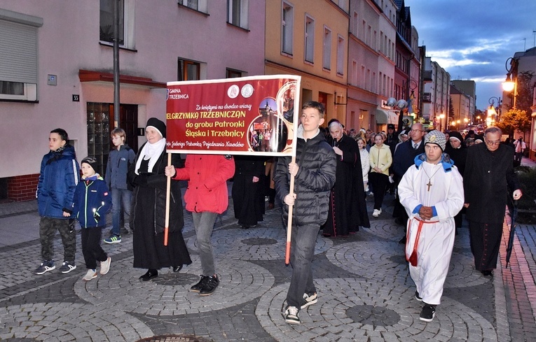 Pomagać drugiemu człowiekowi na wzór św. Jadwigi