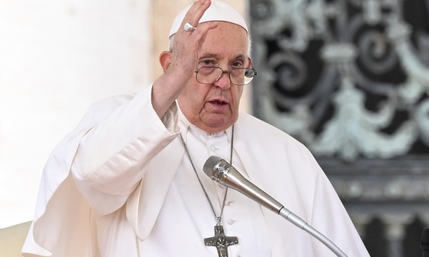 Papież: 27 października będzie dniem postu i modlitwy oraz pokuty w intencji pokoju