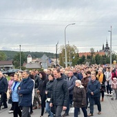 Marsz papieski w Starym Sączu