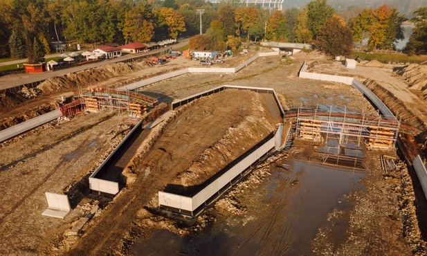 Chorzów. W Parku Śląskim trwają prace przy modernizacji Kanału Regatowego