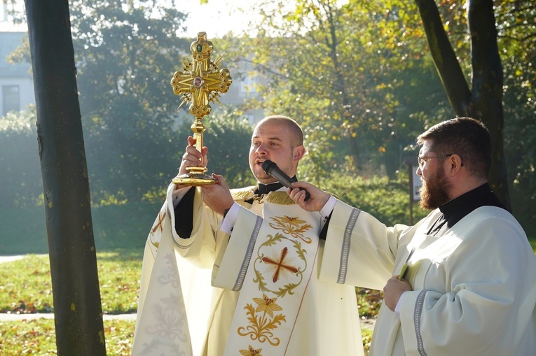 Pielgrzymka do Trzebnicy 2023. Modlitwa kobiet