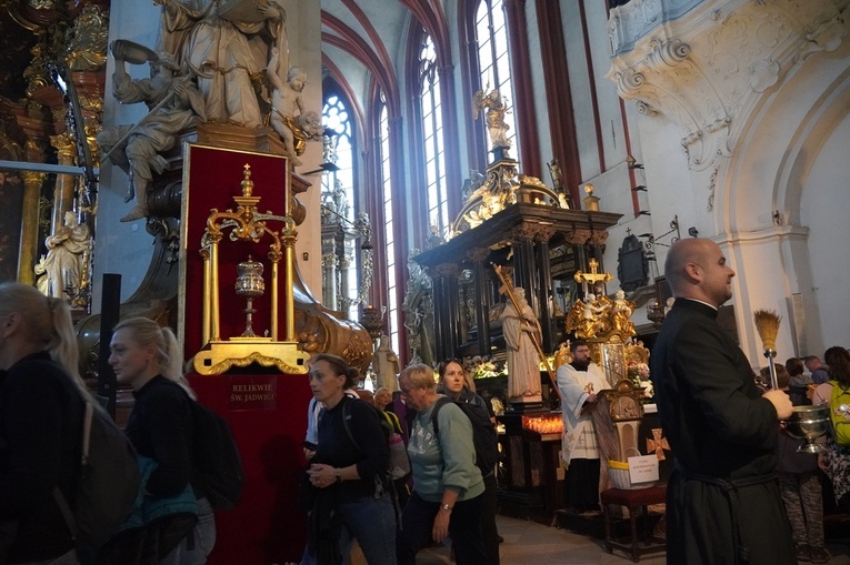 Pielgrzymka do Trzebnicy 2023 - cz. 9 (wejście i Msza św.)