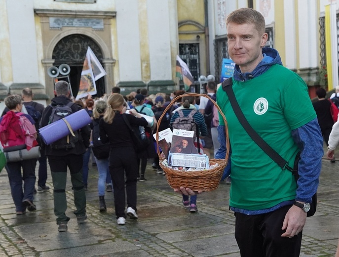 Pielgrzymka do Trzebnicy 2023 - cz. 9 (wejście i Msza św.)