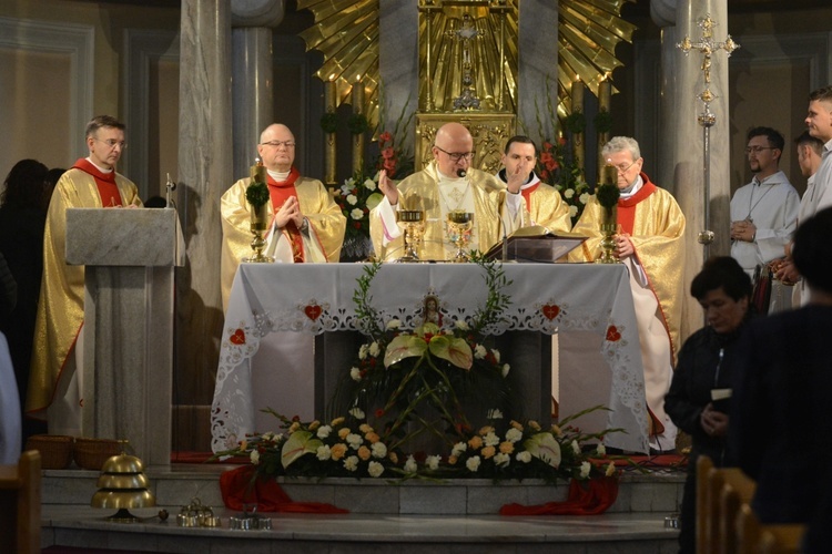 Poświęcenie nowo wybudowanego domu parafialnego w Krośnicy