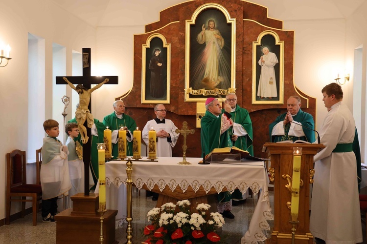 Poświęcenie kaplicy cmentarnej w Raniżowie