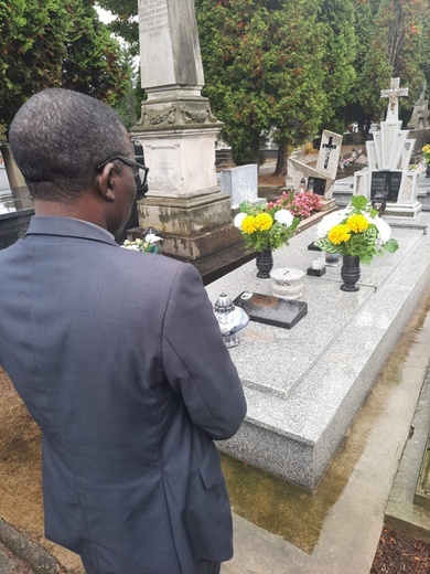 Biskup z Konga odwiedza Kościół tarnowski