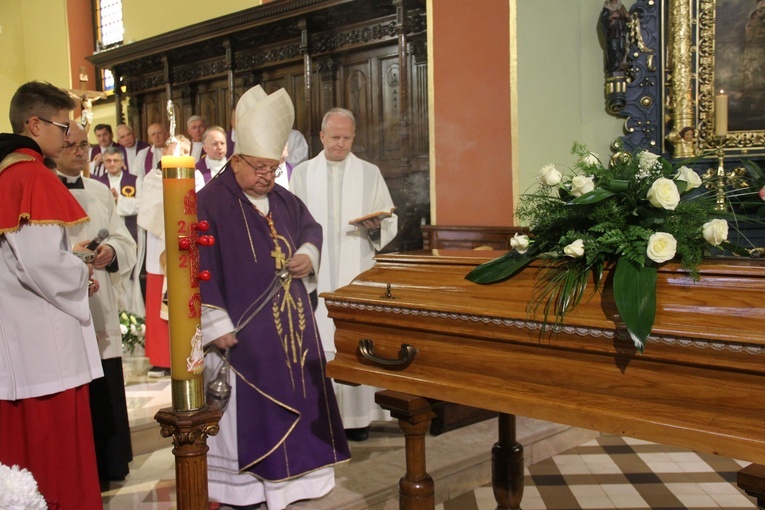 Pogrzeb sercanki s. Germany Wysockiej z Rodziny Papieskiej