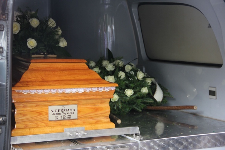 Pogrzeb sercanki s. Germany Wysockiej z Rodziny Papieskiej
