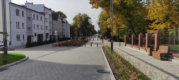 Jastrzębie. Otwarto deptak, który ma pełnić rolę rynku