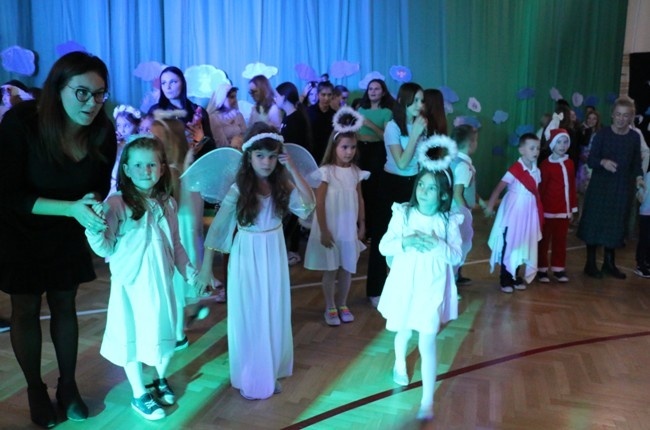 Bal Wszystkich Świętych w PSP nr 20