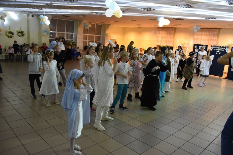 Przasnysz. Bal Wszystkich Świętych