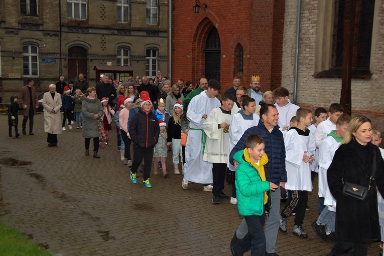 Orszak Wszystkich Świętych w Złocieńcu