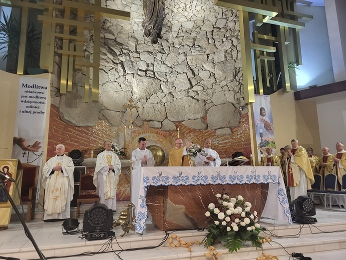 Dziękczynnej Eucharystii przewodniczył abp Stanisław Budzik.