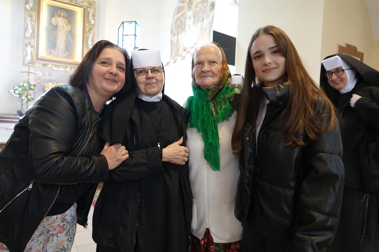 Tylmanowa. 60-lecie obecności albertynek w parafii