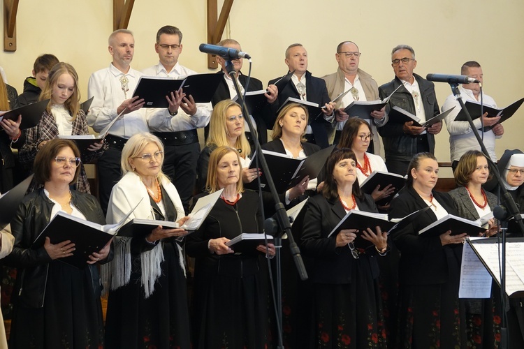 Tylmanowa. 60-lecie obecności albertynek w parafii