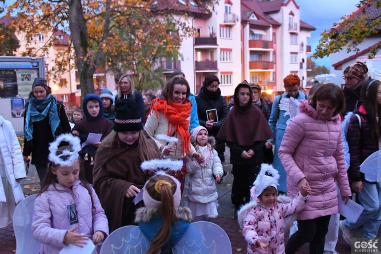 Marsz Wszystkich Świętych u franciszkanów