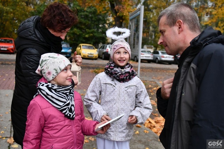 Marsz Wszystkich Świętych u franciszkanów