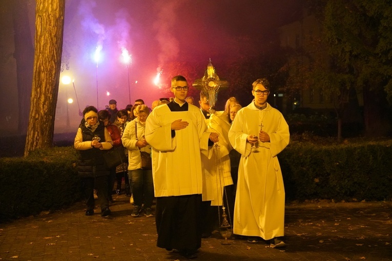 Oława. Wieczór Uwielbienia ze Świętymi