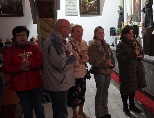 Oława. Wieczór Uwielbienia ze Świętymi