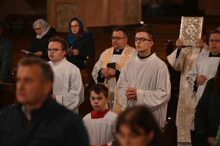 Wigilia uroczystości Wszystkich Świętych w diecezji