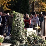 Uroczystość Wszystkich Świętych na cmentarzu św. Wawrzyńca przy ul. Bujwida