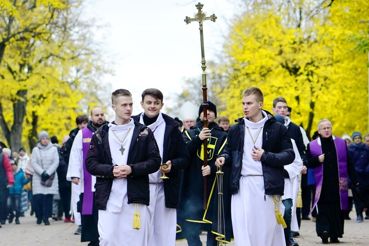 Olsztyn. Uroczystość Wszystkich Świętych