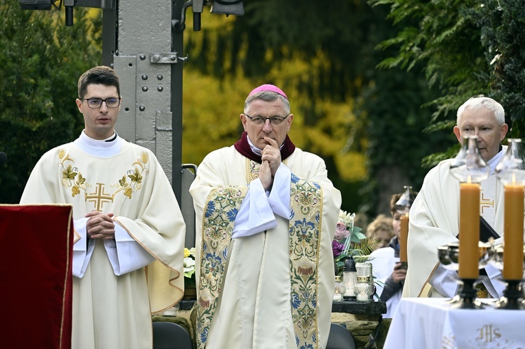 Uroczystości na cmentarzu w Koszalinie