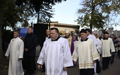 Uroczystości na cmentarzu w Koszalinie