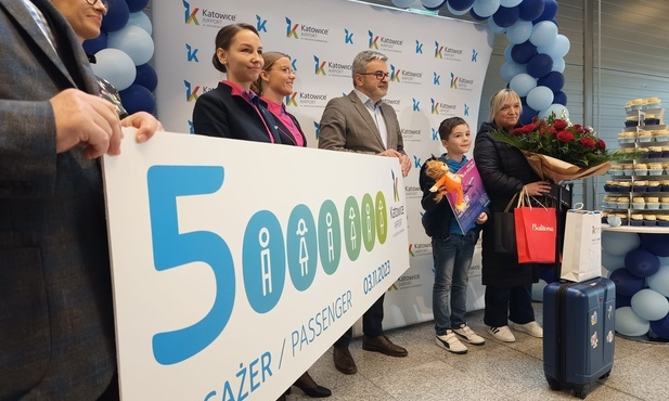 Pyrzowice. 5-milionowy pasażer w 2023 roku powitany w Katowice Airport