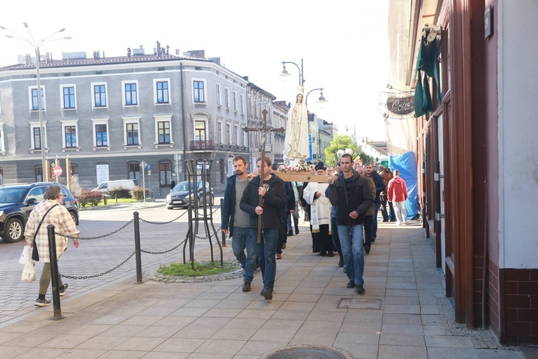 Męski Różaniec w Tarnowie
