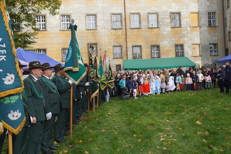 Hubertus i wszyscy święci w Oleśnicy