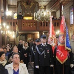 Pogwizdów. Poświęcenie groty Matki Bożej, plenerowej drogi krzyżowej i domu parafialnego