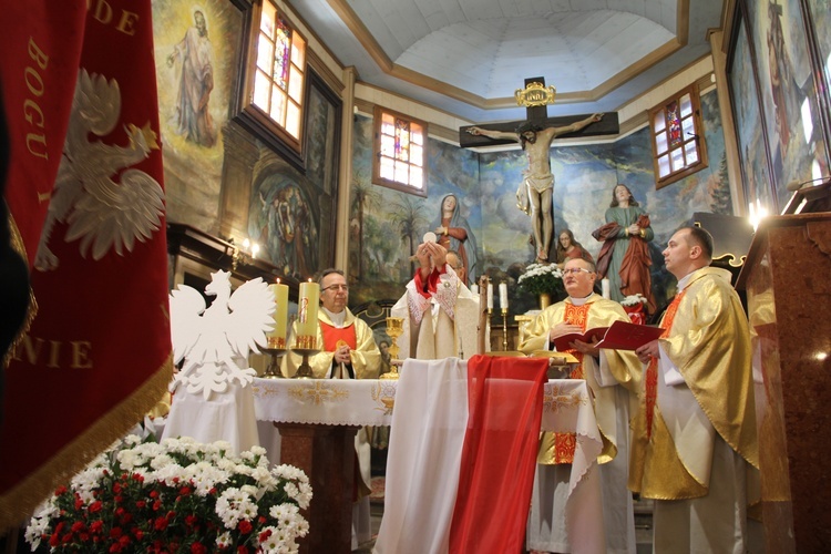 Rożnów. Polska Niepodległa patronem szkoły