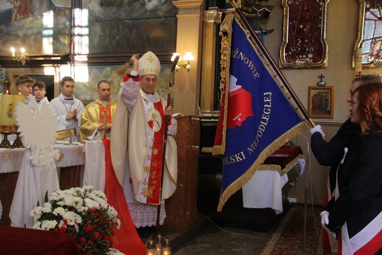 Rożnów. Polska Niepodległa patronem szkoły