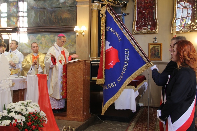 Rożnów. Polska Niepodległa patronem szkoły