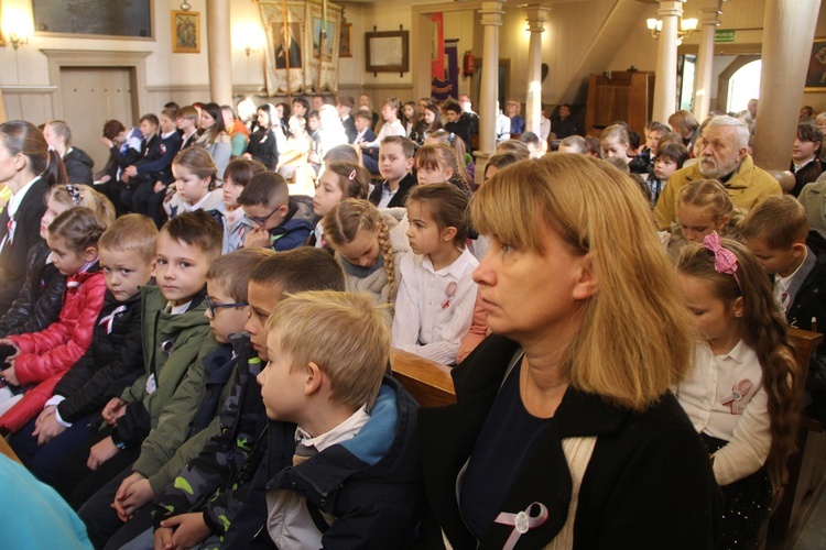 Rożnów. Polska Niepodległa patronem szkoły