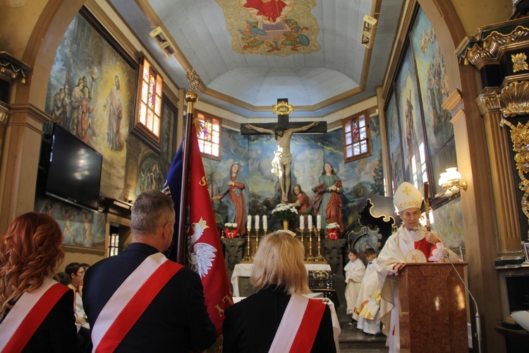 Rożnów. Polska Niepodległa patronem szkoły