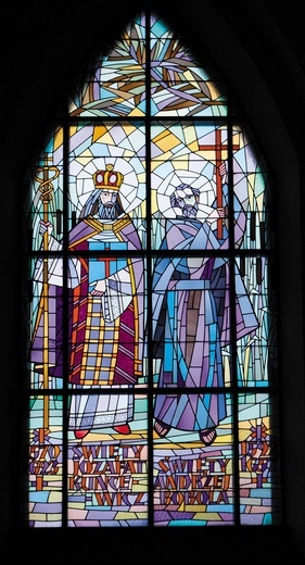Św. Jozafat Kuncewicz  i św. Andrzej Bobola na witrażu w kościele pw. Świętego Michała Archanioła w Miejscu Piastowym. 