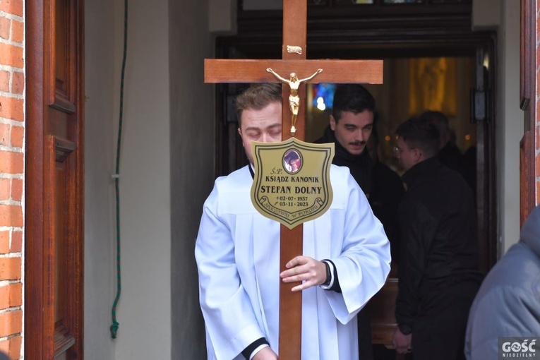 Pogrzeb śp. ks. kan. Stefana Dolnego