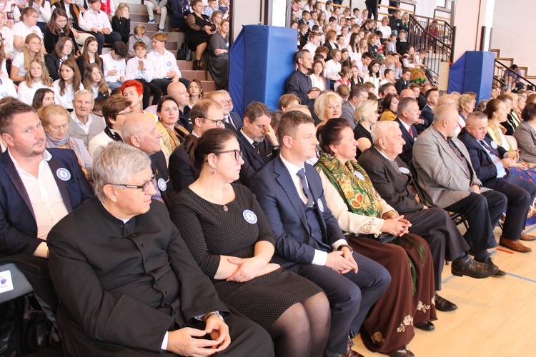 Wielkie święto Szkoły Podstawowej w Czarnym Dunajcu