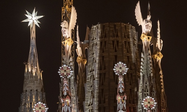 Barcelona: Ukończono wieże ewangelistów bazyliki Sagrada Familia