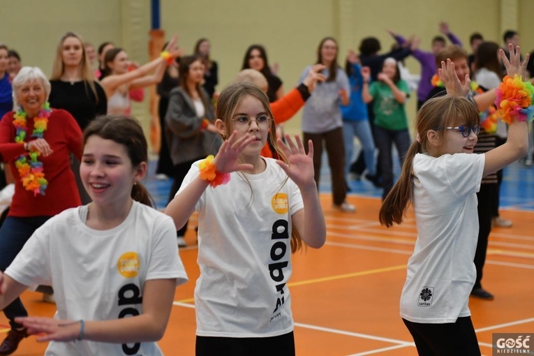 Międzypokoleniowa zumba w Zielonej Górze